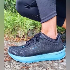 Women’s Brooks Hyperion Tempo size 7